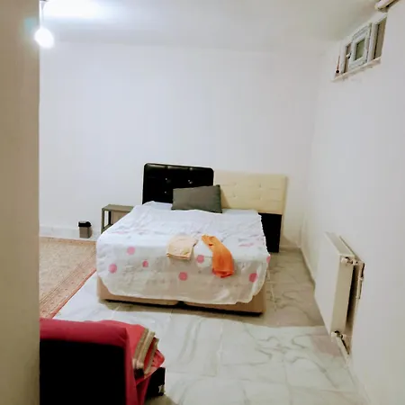 Located In The Forest, 6 Minutes Away From Istanbul Airport *