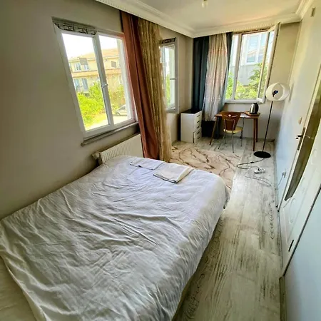 Located In The Forest, 6 Minutes Away From Istanbul Airport Bed & Breakfast