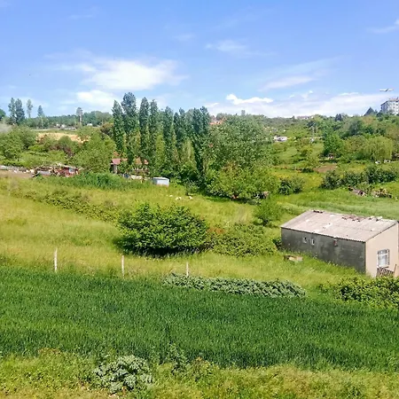 Ahmet Teacher's Villa, 6 Minutes From The Airport Arnavutkoy