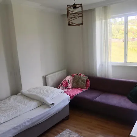 Ahmet Teacher's Villa, 6 Minutes From The Airport
