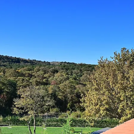 Ahmet Teacher'S Villa, 6 Minutes From Istanbul Airport Bed & Breakfast